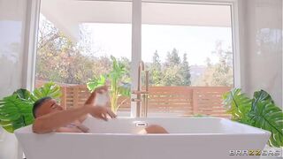 Kissa & Kendra Bathtub Fantasy / Brazzers / download full from http://zzfull.com/ima