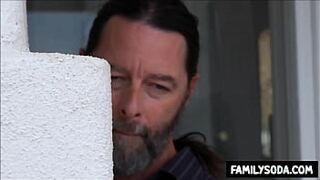 StepDaddy bangs his smoking hot stepdaughter